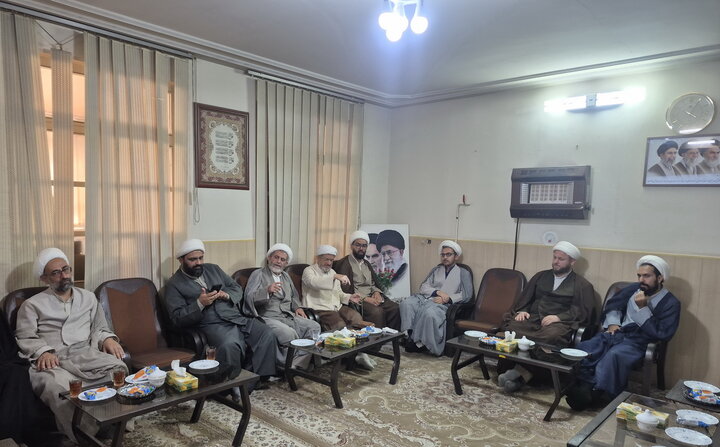 تصاویر/ نشست مدیران پژوهش مدارس علمیه کاشان