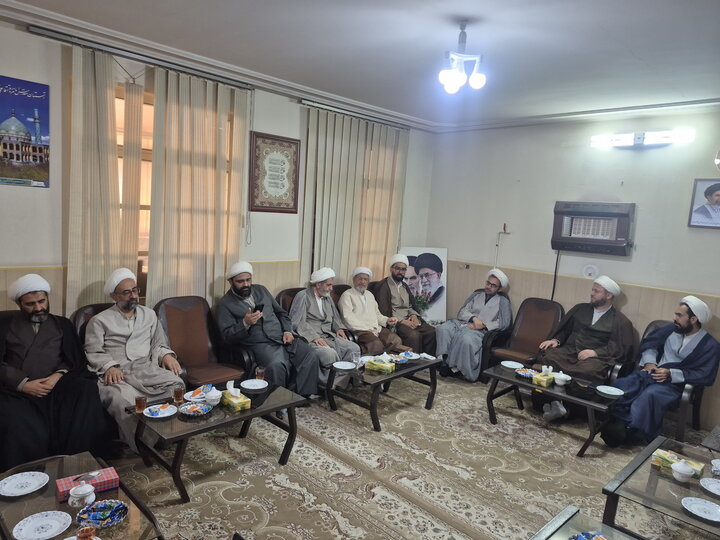 تصاویر/ نشست مدیران پژوهش مدارس علمیه کاشان