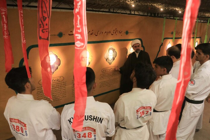 تصاویر| نمایشگاه رسالت جهادی علما خراسان جنوبی در هفته دفاع مقدس