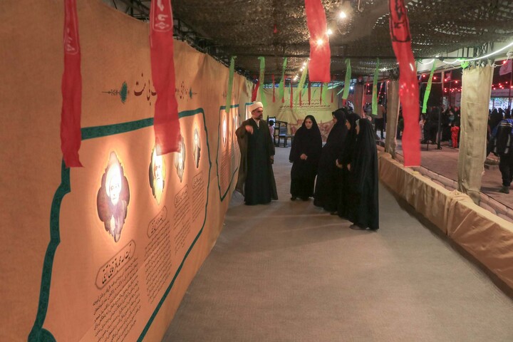 تصاویر| نمایشگاه رسالت جهادی علما خراسان جنوبی در هفته دفاع مقدس