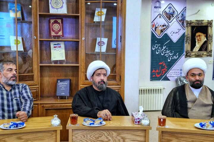 تصاویر/ مراسم رونمایی از تقریظ مدیر محترم حوزه‌های علمیه آیت‌الله اعرافی بر کتاب تربیت معلم مبلغ تراز