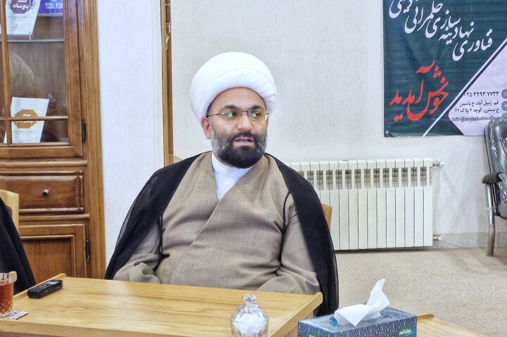 تصاویر/ مراسم رونمایی از تقریظ مدیر محترم حوزه‌های علمیه آیت‌الله اعرافی بر کتاب تربیت معلم مبلغ تراز