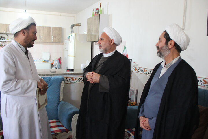 تصاویر / دیدار معاون تبلیغ و امور فرهنگی حوزه علمیه استان قزوین از مبلغین هجرت استان