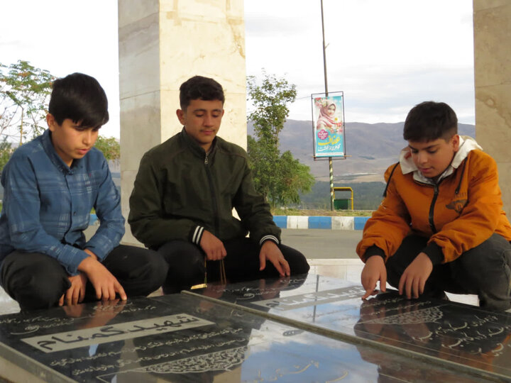 تصاویر/ اردوی یک روزه و تجدید میثاق طلاق خوی با شهدا