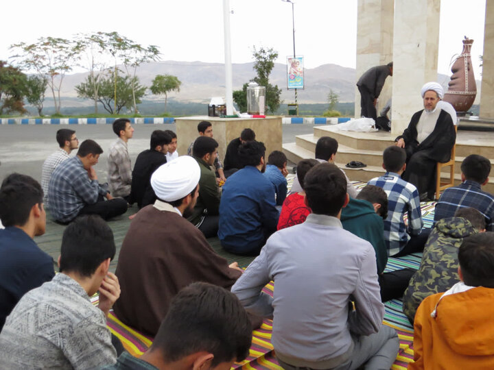 تصاویر/ اردوی یک روزه و تجدید میثاق طلاق خوی با شهدا