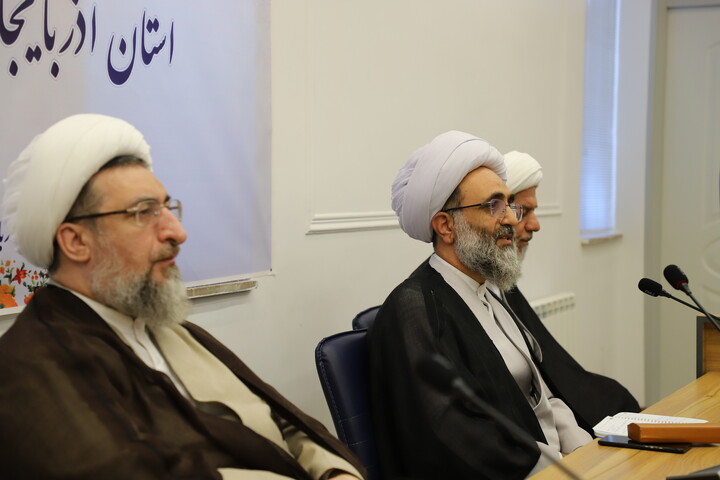 عکس | آیین تکریم و معارفه مدیر حوزه‌های علمیه آذربایجان‌شرقی