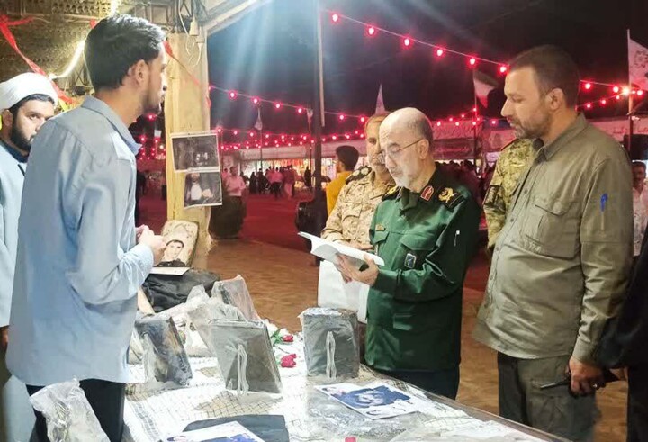 تصاویر| غرفه یادگار خاکی در نمایشگاه دفاع مقدس