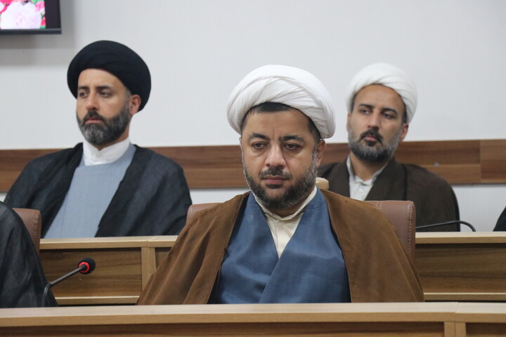 تصاویر / نشست صمیمی مسئولین مدارس علمیه استان گلستان
