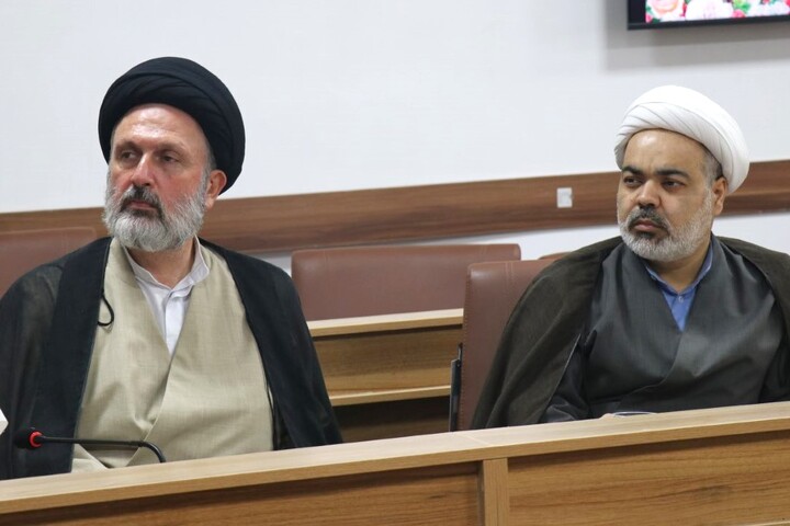 تصاویر / نشست صمیمی مسئولین مدارس علمیه استان گلستان