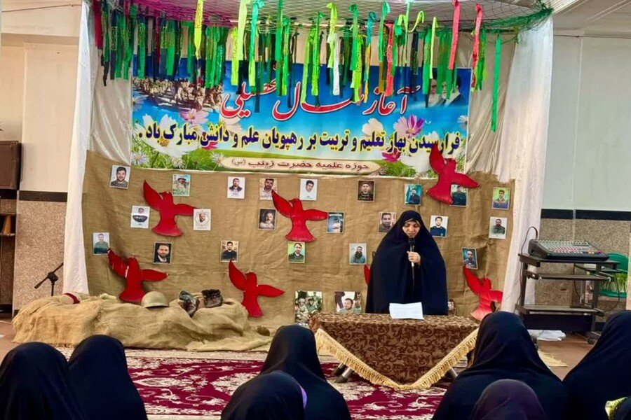 برگزاری آیین آغاز سال تحصیلی جدید مدرسه علمیه حضرت زینب(س) ملایر