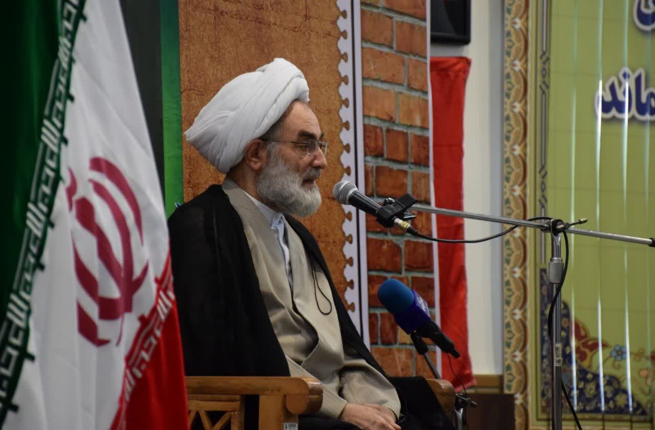 تأکید نماینده ولی‌فقیه در گیلان بر آمیختگی اقتدار با رأفت اسلامی