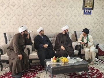 تجلیل از روحانی مبارزی که بیش از هزار روز در زندان ساواک به سر برد