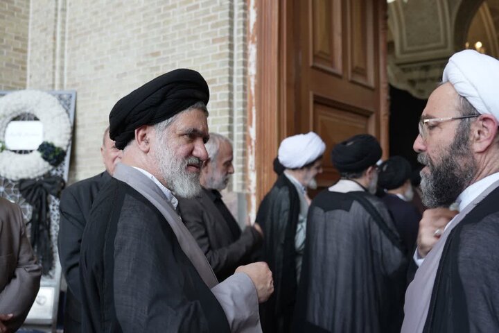 تصاویر/ مراسم بزرگداشت آیت الله العظمی شبیری زنجانی در مدرسه عالی شهید مطهری