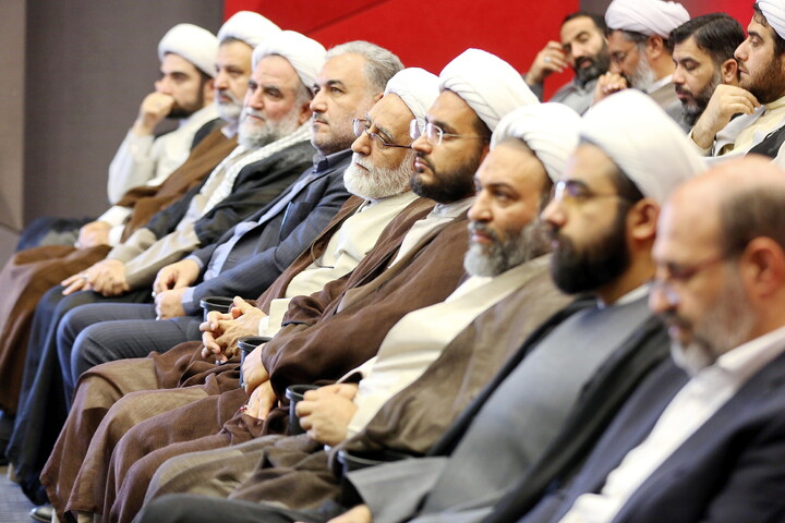 تصاویر/ نشست مدیران مدارس امین نوع یک
