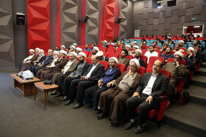 تصاویر/ نشست مدیران مدارس امین نوع یک