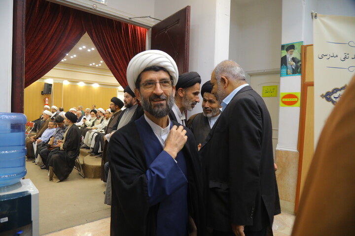 تصاویر / مراسم رونمایی از کتاب «فقیهی از کربلا» در قم