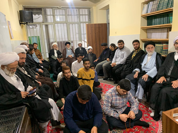 تصاویر/ جلسه تفسیر قرآن کریم در مدرسه علمیه امام صادق (ع) بهشهر