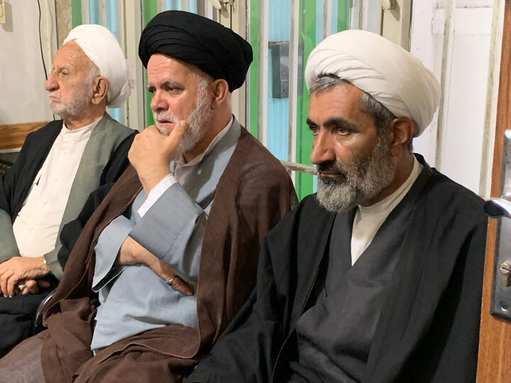تصاویر/ جلسه تفسیر قرآن کریم در مدرسه علمیه امام صادق (ع) بهشهر