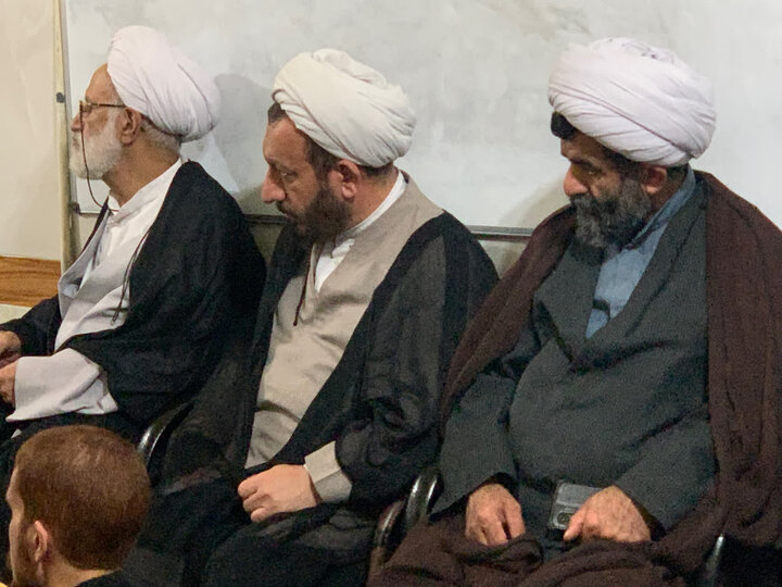 تصاویر/ جلسه تفسیر قرآن کریم در مدرسه علمیه امام صادق (ع) بهشهر