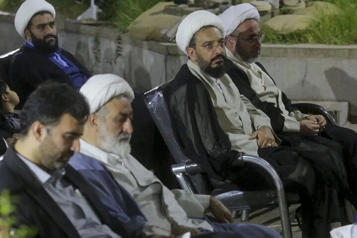 تصاویر/ گرامیداشت هفته دفاع مقدس و یادواره شهداء در مجتمع تخصصی تبلیغ برگزار شد