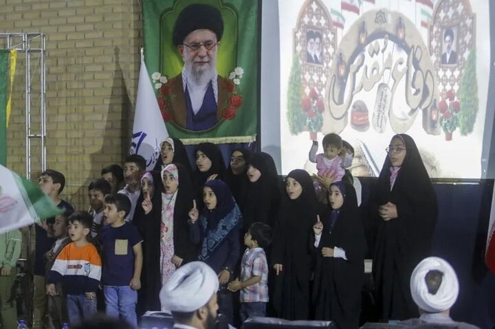 تصاویر/ گرامیداشت هفته دفاع مقدس و یادواره شهداء در مجتمع تخصصی تبلیغ برگزار شد