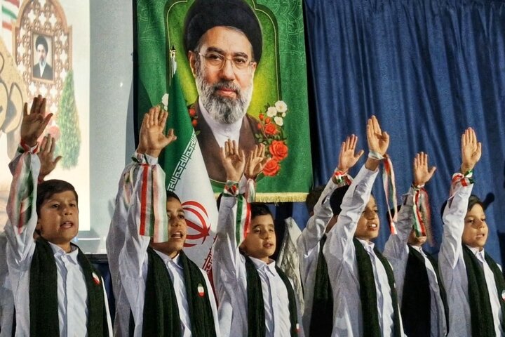 تصاویر/ گرامیداشت هفته دفاع مقدس و یادواره شهداء در مجتمع تخصصی تبلیغ برگزار شد