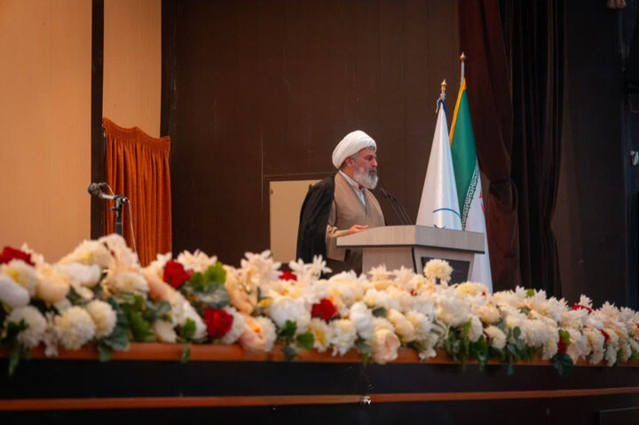 تصاویر/همایش سالانه مبلغین استان مرکزی در دانشگاه امیرکبیر اراک