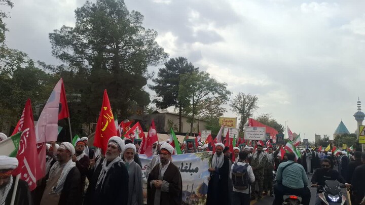 تصاویر |حضورمقتدارنه روحانیون نهادهای حوزوی اصفهان در رزمایش جانفدا
