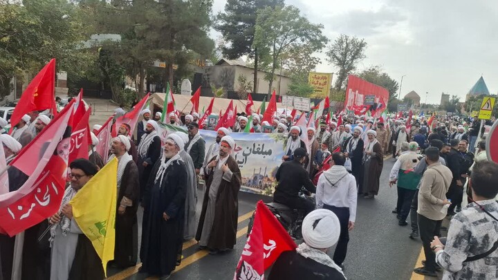 تصاویر |حضورمقتدارنه روحانیون نهادهای حوزوی اصفهان در رزمایش جانفدا