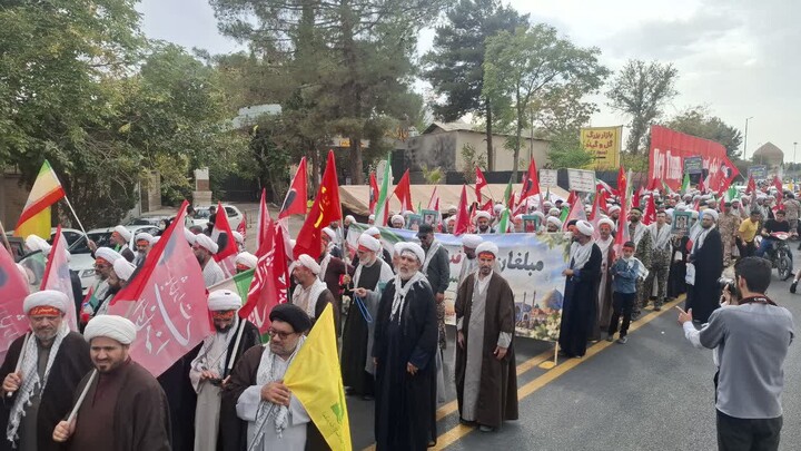 تصاویر |حضورمقتدارنه روحانیون نهادهای حوزوی اصفهان در رزمایش جانفدا