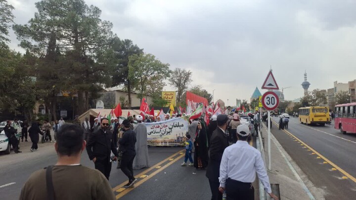 تصاویر |حضورمقتدارنه روحانیون نهادهای حوزوی اصفهان در رزمایش جانفدا