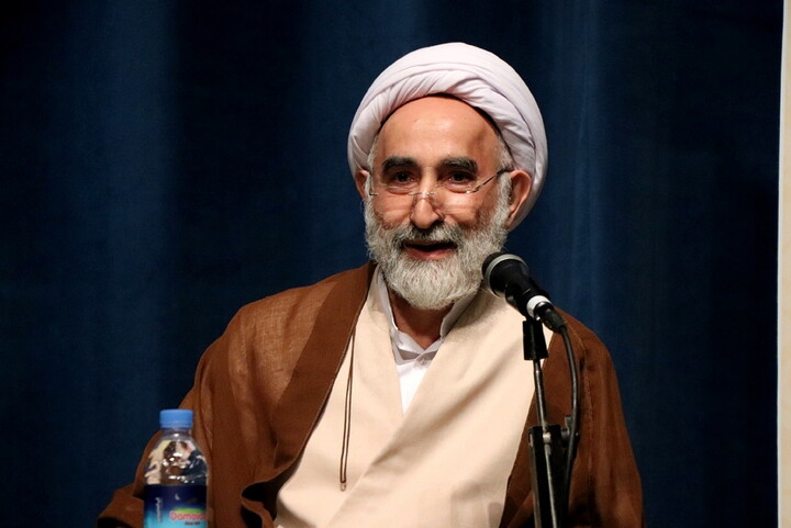 تصاویر/ همایش ملی و بزرگداشت علامه حسن حسن زاده آملی در اصفهان