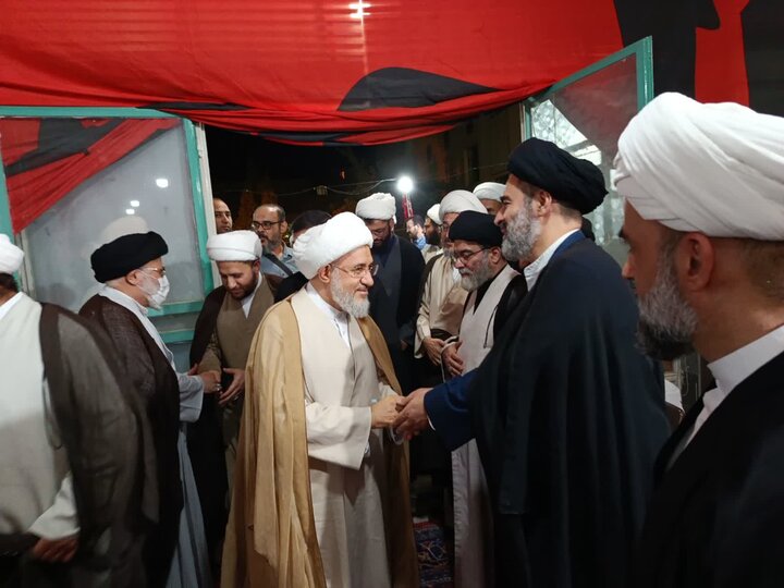 تصاویر/مراسم گرامیداشت شهدا و آیت‌الله العظمی شبیری زنجانی در اراک