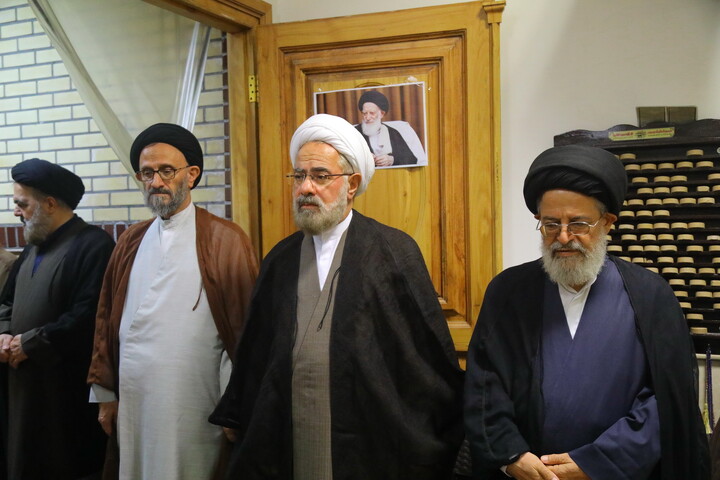 تصاویر/ مراسم بزرگداشت آیت الله العظمی شبیری زنجانی توسط آیت الله العظمی جوادی آملی