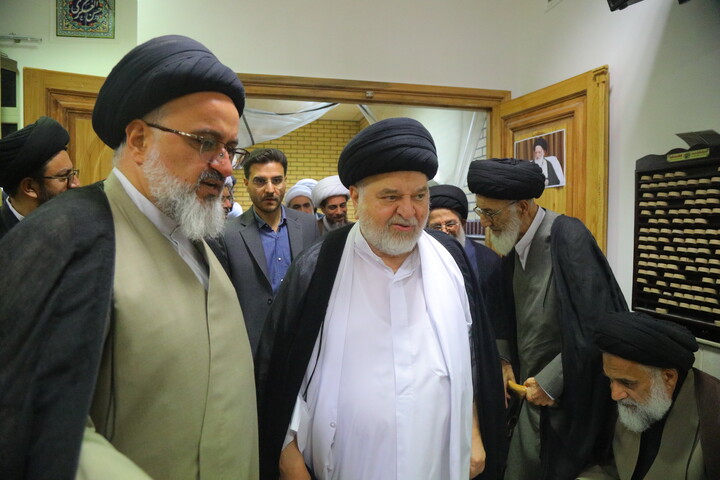 تصاویر/ مراسم بزرگداشت آیت الله العظمی شبیری زنجانی توسط آیت الله العظمی جوادی آملی