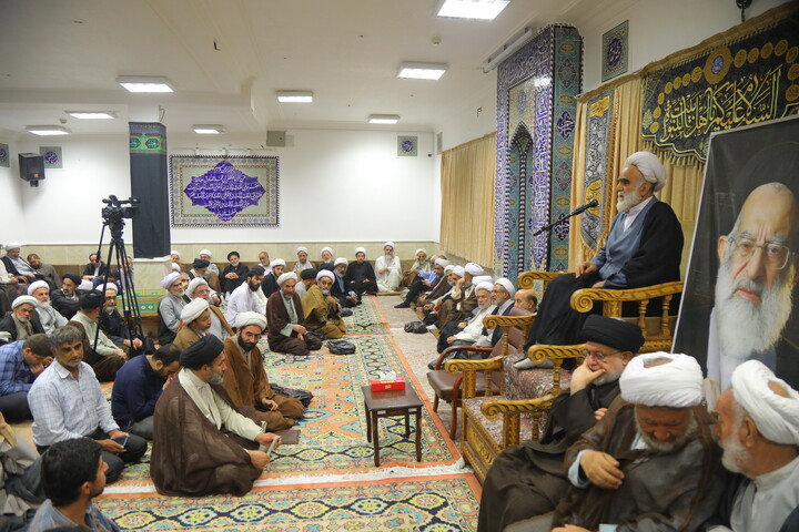 تصاویر/ مراسم بزرگداشت آیت الله العظمی شبیری زنجانی توسط آیت الله العظمی جوادی آملی