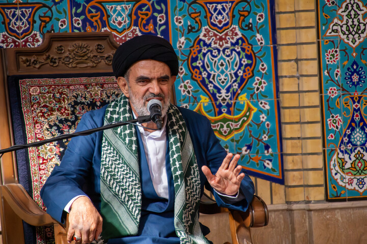 تصاویر/ روایتگری روحانیون جانباز در میان طلاب مدرسه علمیه صالحیه شهر کرمان