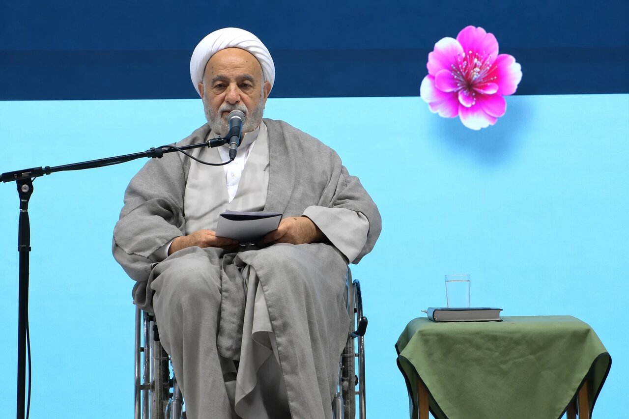 تبلیغ دین نباید از زندگی مردم فاصله بگیرد/ ظرفیت مدارس و دانشگاه‌ها برای ترویج نماز جدی گرفته شود