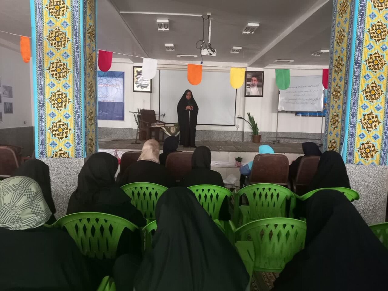 جلسه اخلاق در مدرسه علمیه تخصصی حضرت زینب کبری(س) رفسنجان
