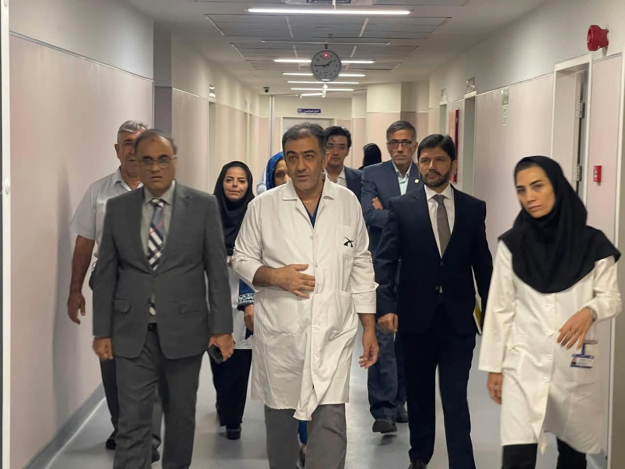 تہران؛ پاکستانی سفیر کا وفد کے ہمراہ تہران یونیورسٹی آف میڈیکل سائنسز کا تفصیلی دورہ/ریسرچ پراجیکٹس میں باہمی تعاون پہ تفصیلی گفتگو