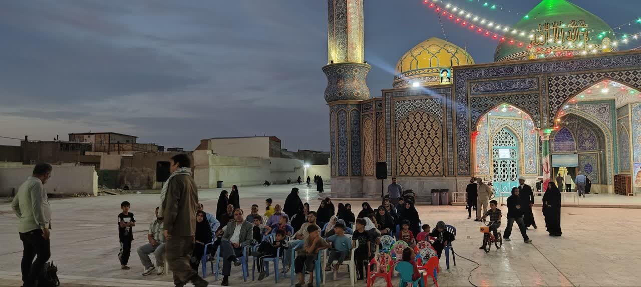 نمایش خیابانی «فراموش‌نشدنی» در آستان مقدس امامزادگان ابراهیم و محمد(ع)