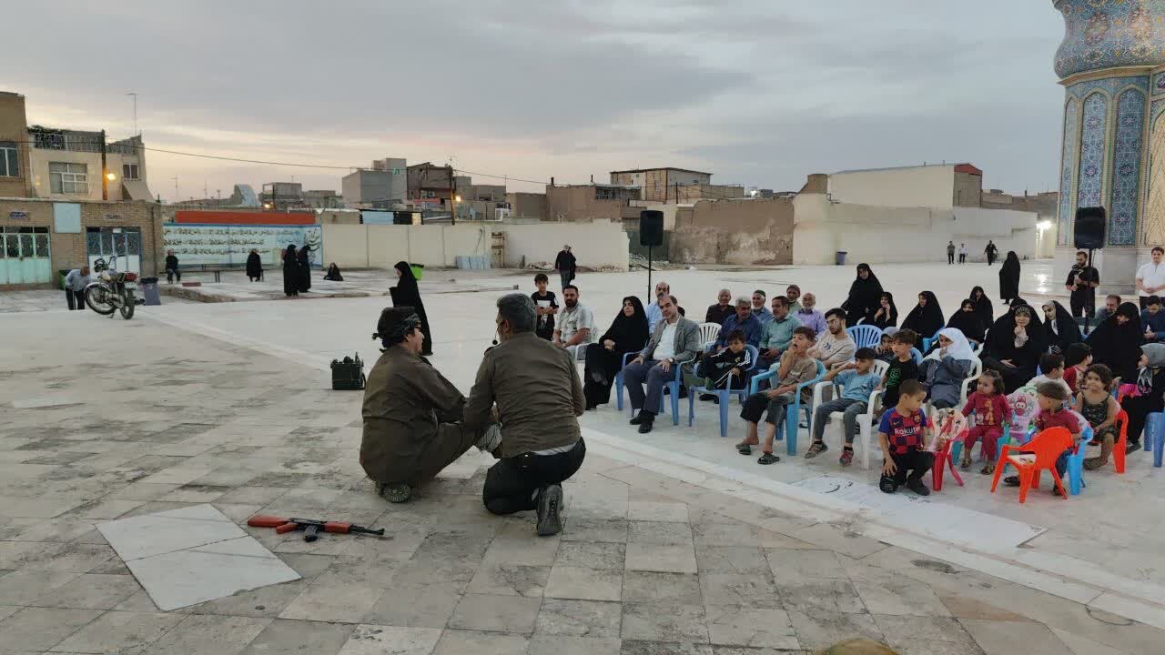 اجرای نمایش خیابانی «فراموش‌نشدنی» در آستان مقدس امامزادگان ابراهیم و محمد(ع)