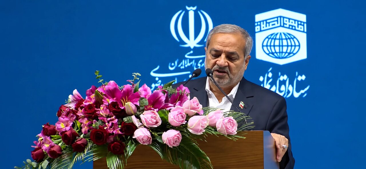 مدرسه باید به محل انس واقعی دانش‌آموزان با نماز تبدیل شود