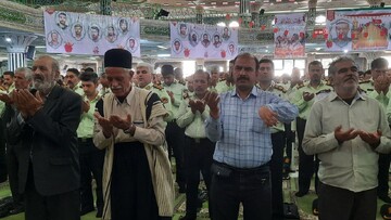 تصاویر/ نماز عبادی سیاسی جمعه در شهرکرد