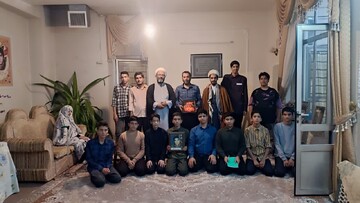 تجلیل از خانواده شهید علی‌محمد عسگری در آغاز هفته دفاع مقدس+عکس