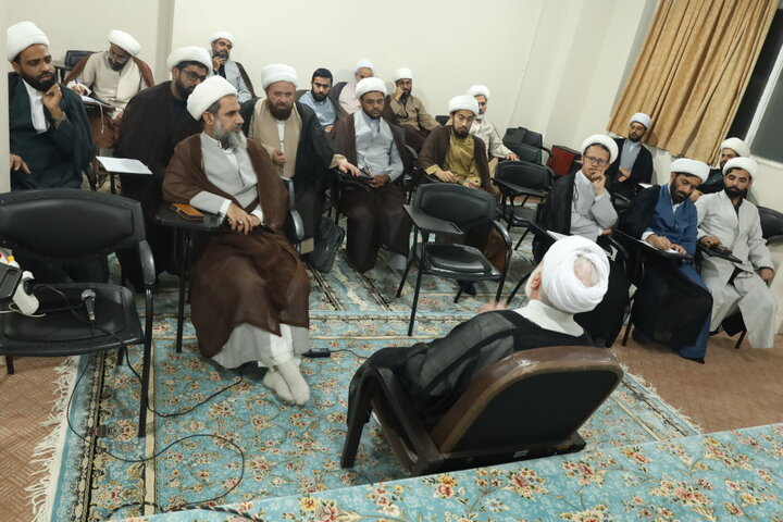 تصاویر/ دیدار مدیران مدارس علمیه هرمزگان با معاونت صیانت حوزه‌های علمیه