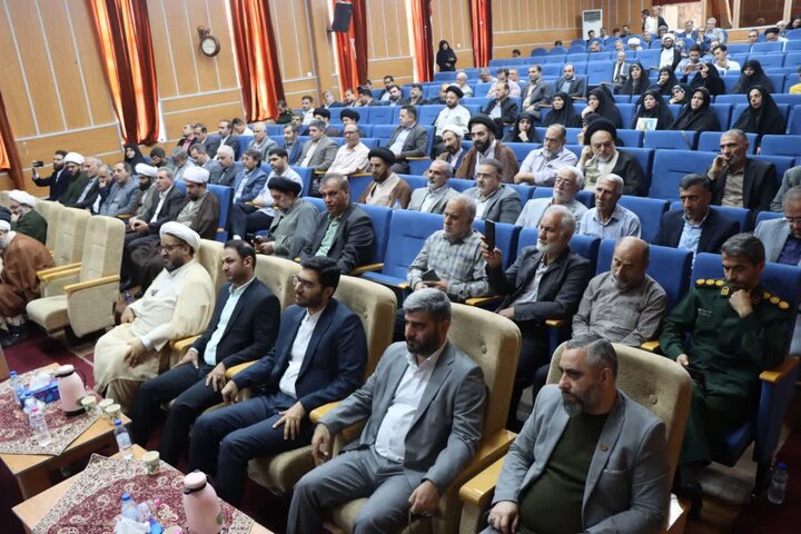 تصاویر/ آیین تکریم و معارفه امام جمعه قرچک