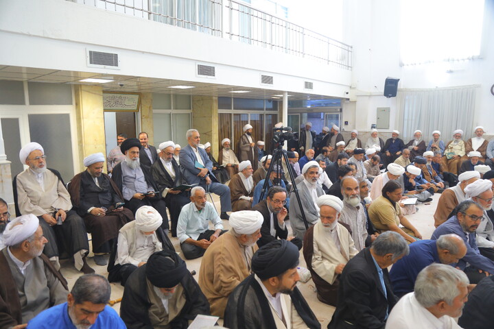 تصاویر/ مراسم بزرگداشت آیت الله العظمی شبیری زنجانی توسط آیت الله العظمی نوری همدانی