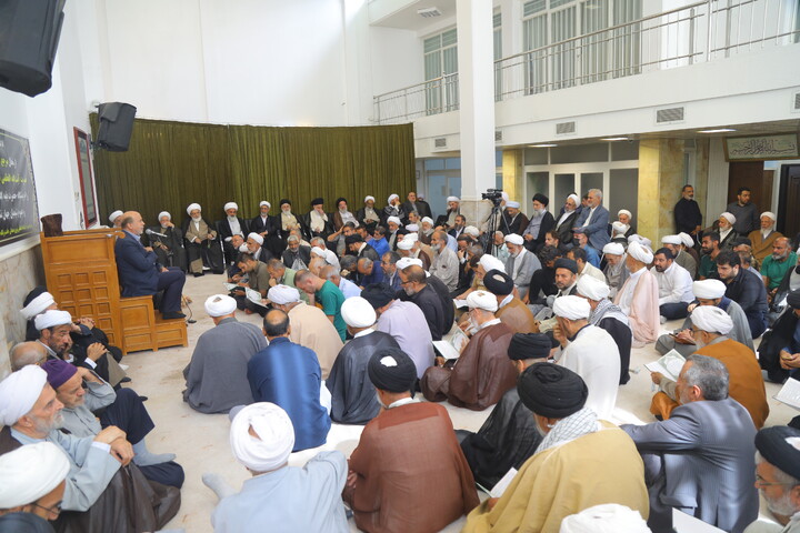 تصاویر/ مراسم بزرگداشت آیت الله العظمی شبیری زنجانی توسط آیت الله العظمی نوری همدانی