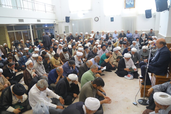 تصاویر/ مراسم بزرگداشت آیت الله العظمی شبیری زنجانی توسط آیت الله العظمی نوری همدانی